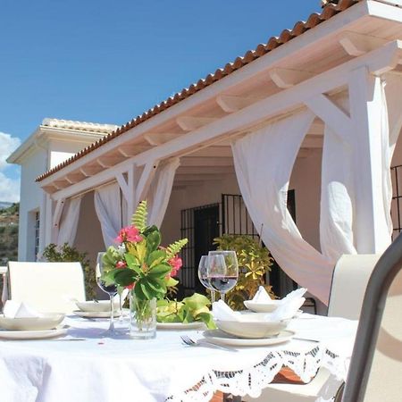 Fuentezuelas Pool Villa Sayalonga Bagian luar foto