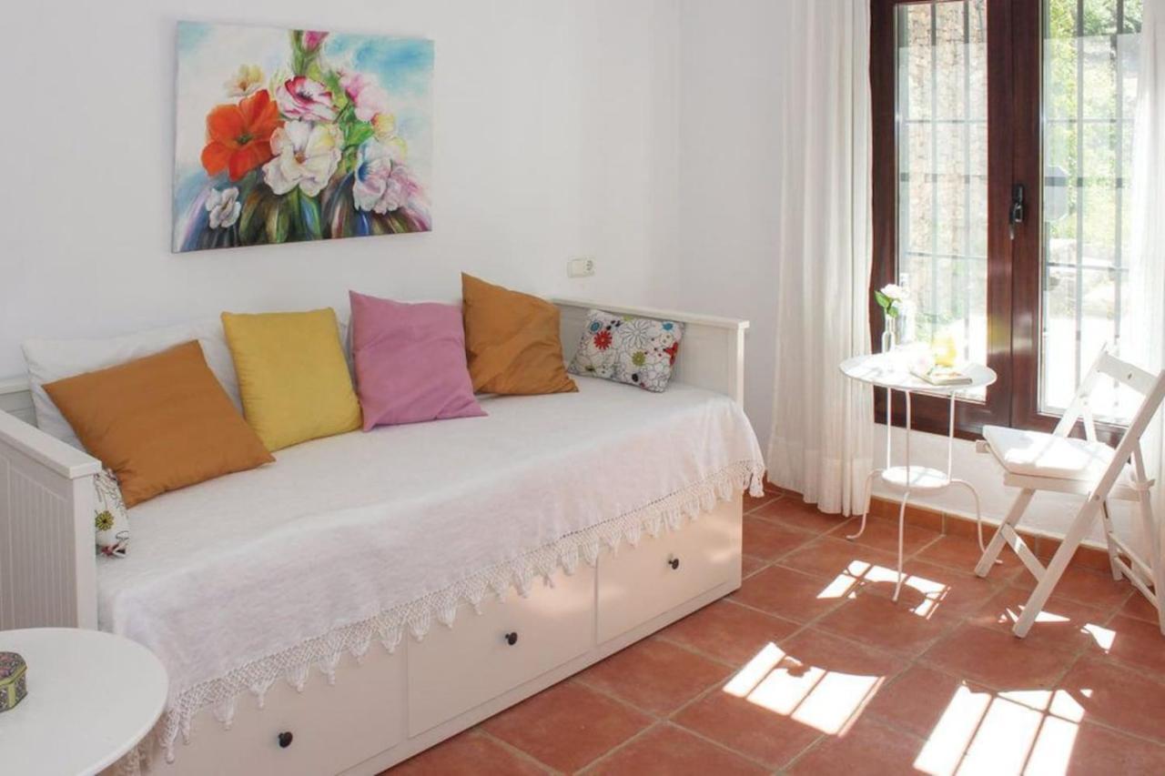 Fuentezuelas Pool Villa Sayalonga Bagian luar foto