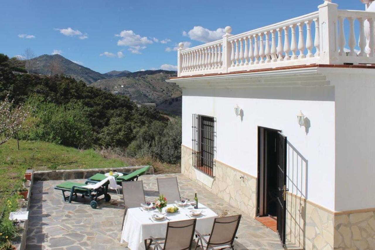 Fuentezuelas Pool Villa Sayalonga Bagian luar foto